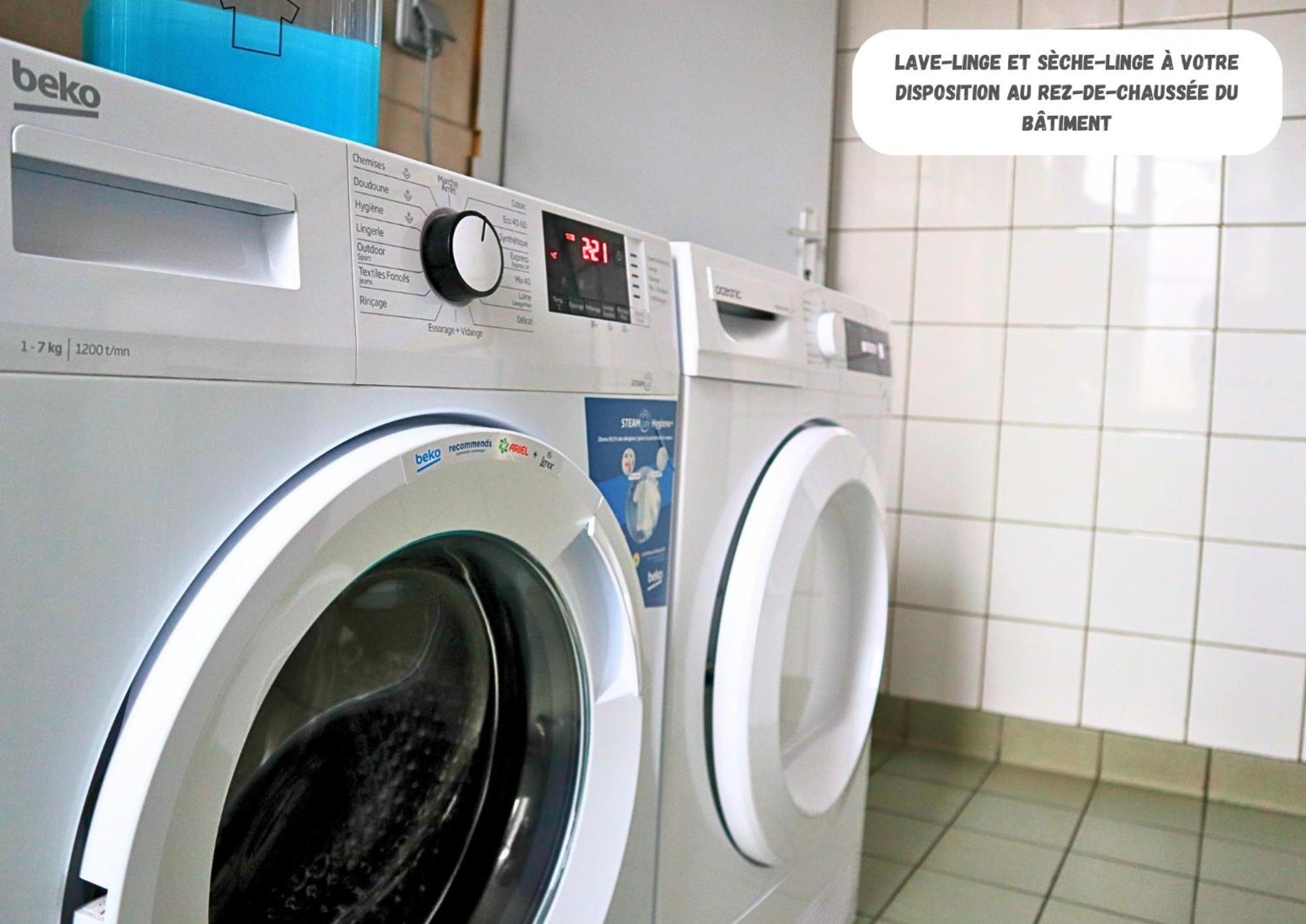 Studios & Appartements Confortables Au Centre De Bourbourg - Gare A Proximite Exterior foto
